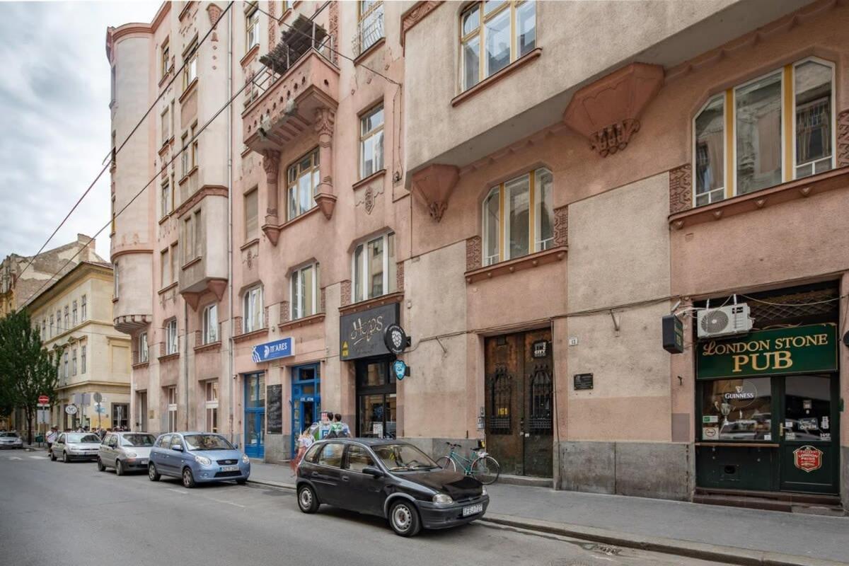 Extreme - Modern Mini Budapešť